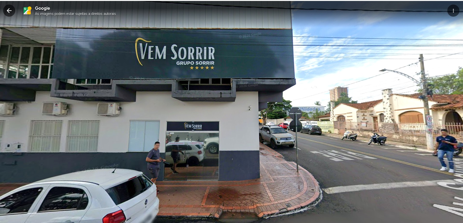 Fachada Clínica Odontológica Vem Sorrir Mineiros